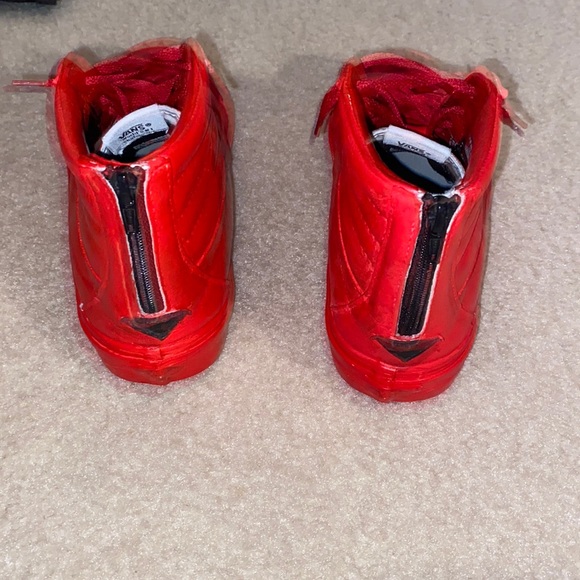 Vans old skool- triple red custom Mens 8.5 - Picture 2 of 5